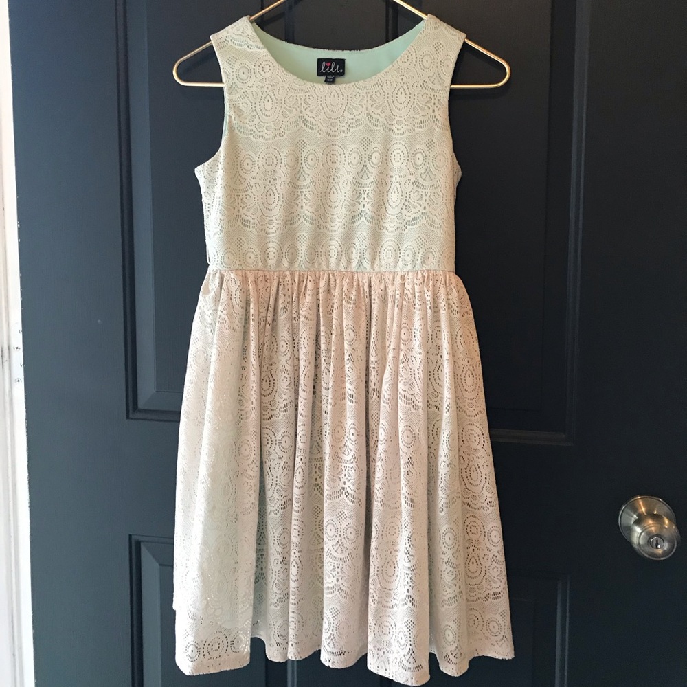 Girls dress size 14